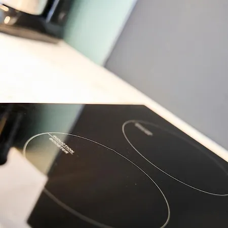 Les Deux Estrades Confort, Panache Et Netflix * Cholet