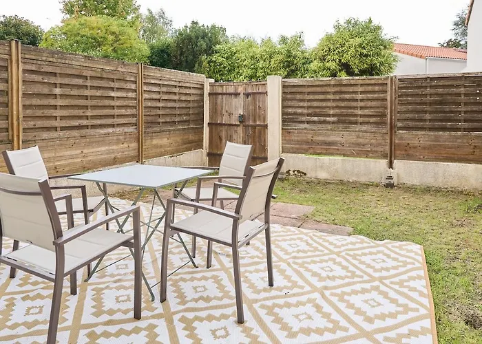 Les Deux Estrades Confort, Panache Et Netflix 公寓